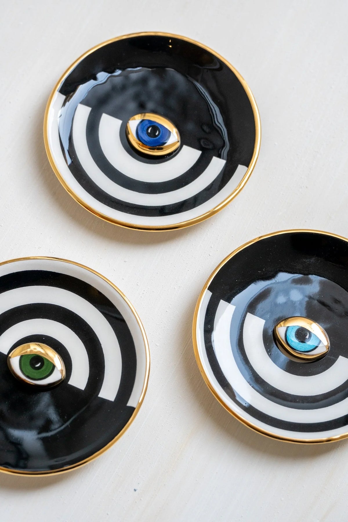 Small Ceramic Evil Eye Decorative Plate - Black/White