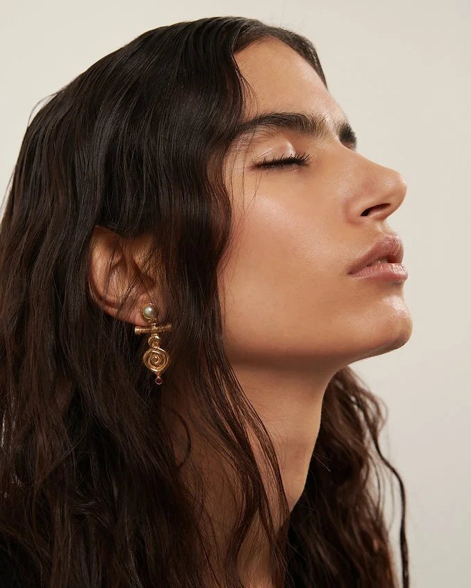 Daphne Earrings - Ruby and Pearl